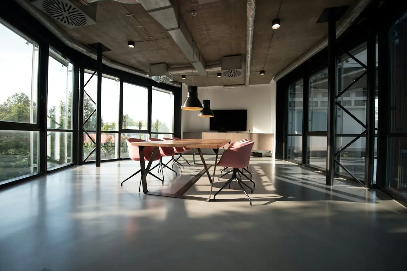Oficina en planta libre